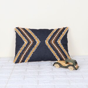 プレミアムクッションカバー ハンドメイド刺繍フリンジソフト枕カバー オフホワイト ブルー ボヘミアン テクスチャード ソフトコットンデニム枕 ボヘミアン ホームデコレーション