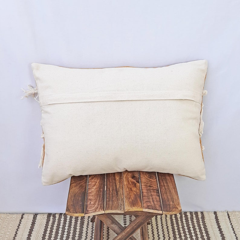 cushion cover	pillow cover	decorative pillows	textured pillow	tufted pillow	tufted textured case	boho textured pillow	pillow cases	embroidery pillows	bohemian cushions	indian cushions	cushion covers	pillow covers sofa pillows	decorative pillow covers