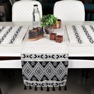 Table Runner Indian Handmde Black White Cotton Jacquard Lurex Long Table Runner Black Table Runner Boho Home Kitchen Dorm Decor Bohemian