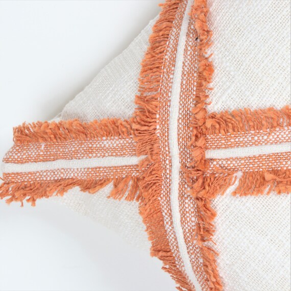 Federa per cuscino in lino ricamato Boho: rifiniture in velluto arancione - Italia