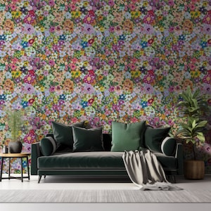 Tapetenwandbild „Eurydice“ mit farbenfrohem Blumenmuster, abnehmbare selbstklebende Tapete – zum Abziehen und Aufkleben.