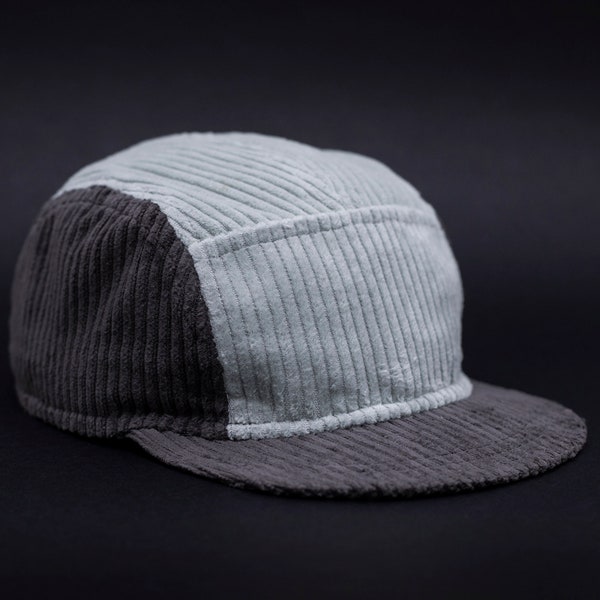 Handmade five panel cap with short and soft brim. Blanc 5 panel hat made of ribbed velvet. Cotton baseball cap. Cycling cap inspired.