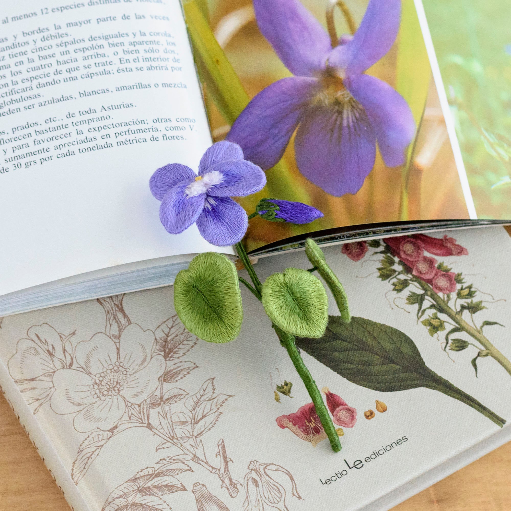 3D Violet Stumpwork Embroidery Pattern: Realistic Floral Tutorial ...