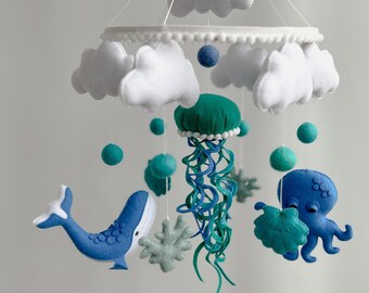 Baby crib mobile, whale baby mobile, whale baby shower gift, baby boy nursery decor, ocean nursery decor, baby mobile ocean, boy cot mobile
