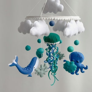 Baby crib mobile, whale baby mobile, whale baby shower gift, baby boy nursery decor, ocean nursery decor, baby mobile ocean, boy cot mobile