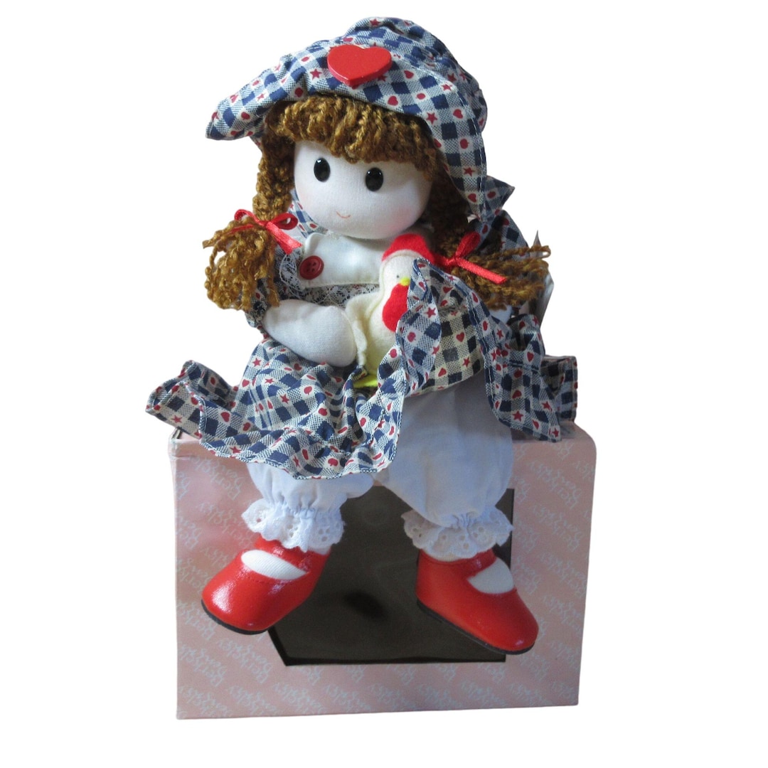 Berkeley Designs Cuddle Kidz Musical Doll 11