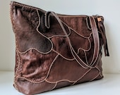 Marah I A large-sized genuine Japanese lambskin tote bag