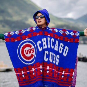 Women's cubs apparel discount