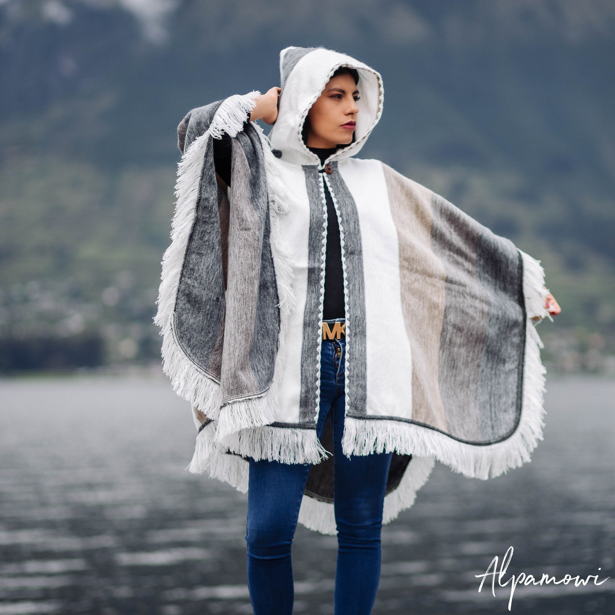 Artesanías Sudamérica Alpaca Wool/Blend Poncho: Hooded | Blue Geometric Color Pattern | Handmade in Ecuador.