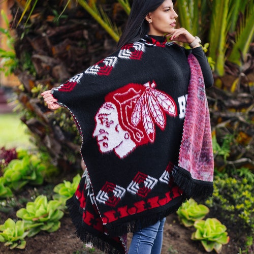 Chicago Blackhawks Alpaca Knitted Poncho - NHL Hockey Blackhawks Team Poncho with adjustable hoodie strings - Best Gift for Him/Her - shops UNISEX