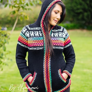 Traditional Peruvian Alpaca Sweater for Woman | Elegance and Cozy Alpaca Sweater | Handcrafted Alpaca Sweater Pullover for Stylish Warmth