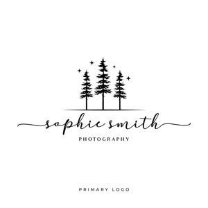 Logo di pino, logo di fotografia, logo di luna, logo boho, logo di viaggio, pini, logo di paesaggio, logo di natura, logo di branding, minimalista