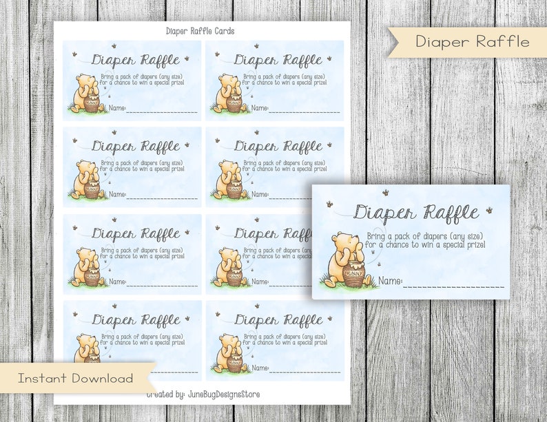 Pu&ograve; includere: Carte di tombola per pannolini stampabili con Winnie the Pooh e un barattolo di miele. Le carte sono di colore azzurro chiaro con un bordo bianco e hanno il testo "Tombola per pannolini" e "Porta un pacchetto di pannolini (di qualsiasi taglia) per avere la possibilit&agrave; di vincere un premio speciale!"