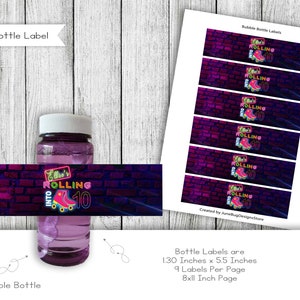 Può includere: Un set di 9 etichette stampabili per bottiglie di bolle con un design rosa e blu neon con il testo "Ellie's Rolling into 10". Le etichette misurano 3,3 cm per 14 cm e sono progettate per adattarsi a una bottiglia di bolle da 118 ml.