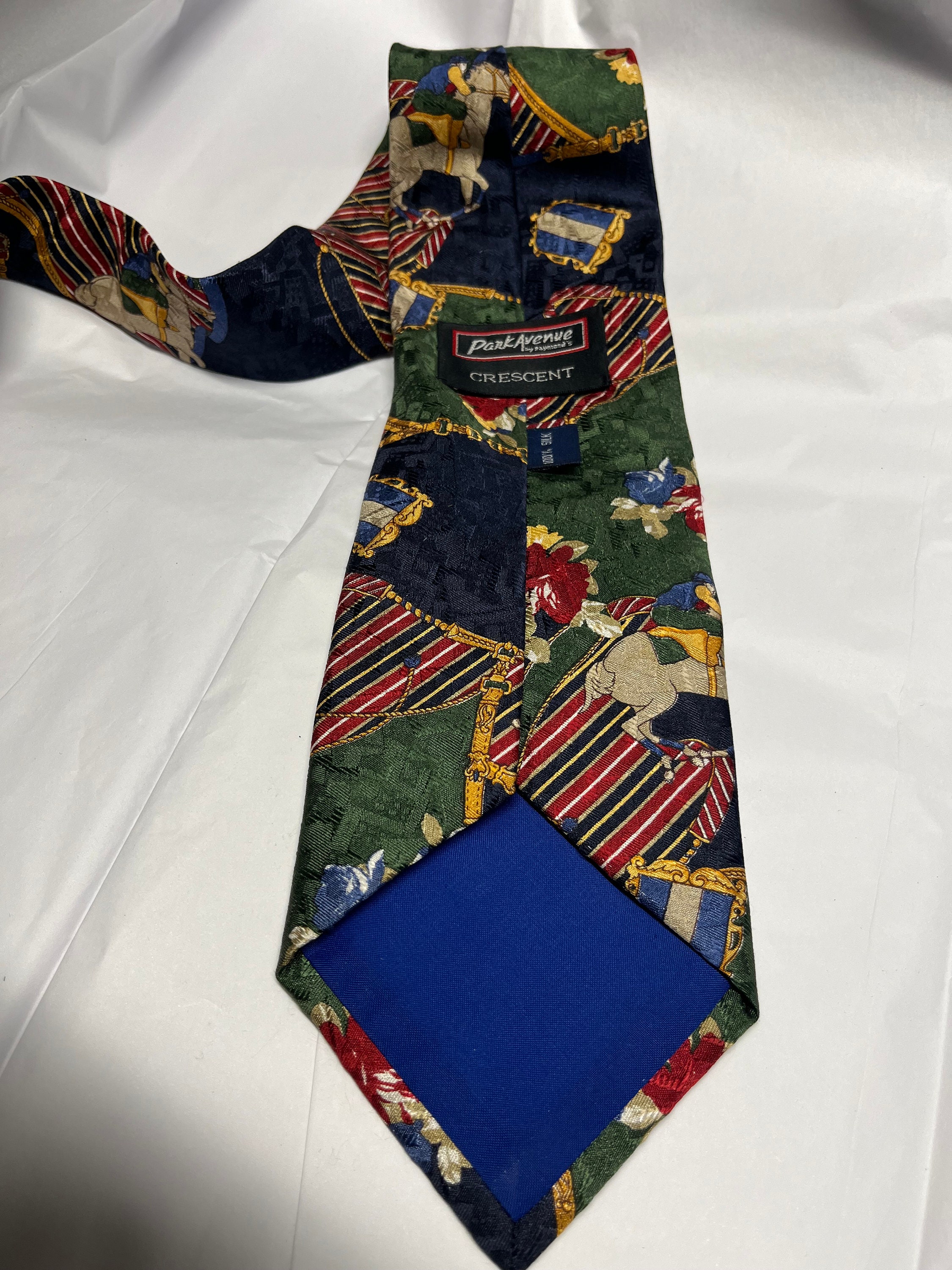 park avenue necktie