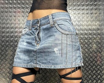 Mini gonna chino glamour in jeans con nappe blu chiaro e bianco
