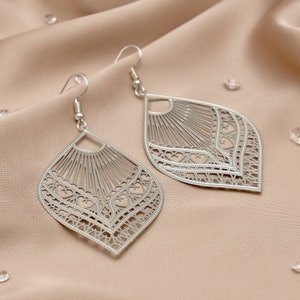 Silver hanging earrings as a timeless gift idea made of stainless steel - 7 cm long for an elegant look, Silver Beauty