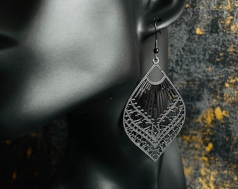Earrings black women's feather leaf hanging earrings hanging earrings earrings 8 cm Black Beauty