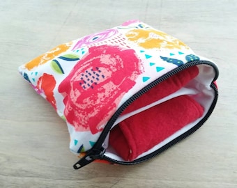 Floral Zipper Wet Bag: Waterproof Dual Pocket Pouch