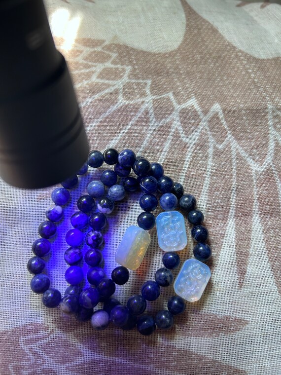 Bracelet Perles Syénite (Sodalite De Feu) Sur Mesure - Brille Sous UV - Neuf