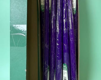 11 bougies coniques trempées à la main de qualité supérieure, mauve patricien, 40 cm, dans une boîte fabriquée aux États-Unis
