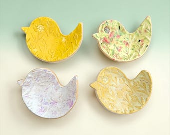 Little Birdie Ring Dish – Handmade Ceramic Trinket Dish – For Rings, Earrings, Keys & Tiny Treasures, Tea Spoon Rest, Cute Spring decor