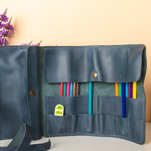 Leather roll artist,Leather tool roll case,Paint brush holder personalised,Craft tool roll,Pencil pouch leather,Pen case leather