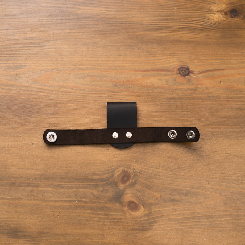 Cintura porta guanti in pelle, Porta guanti da lavoro, Porta guanti da giardinaggio, Regalo uomo giardiniere, Porta guanti da cintura personalizzata, Clip per guanti da lavoro immagine 8