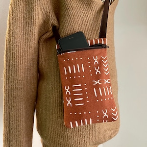 Handytasche mit Reissverschluss, iPhone Handytasche, Smartphone Tasche, Gepolsterte Handytasche, Swiss Made