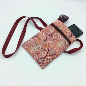 Schoudertas met meerdere zakken met magnetische druksluiting, telefoonzakje met ritssluiting, handsfree telefoonhouder, hoesje voor smartphone, Suiss made