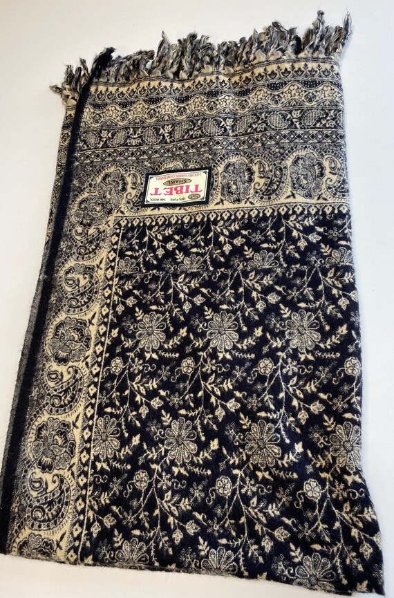 Black colour shawls woollen travel blanket wrap unisex Christmas gift winter scarf yoga blanket double-sided scarf