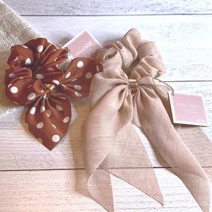 Dainty Scrunchies | Ballerina Style | Polkadot Scrunchie | Long-Tail Rose Scrunchie | Bunnytail | Mauve Scrunchie | Gold Ring | Runway Hair