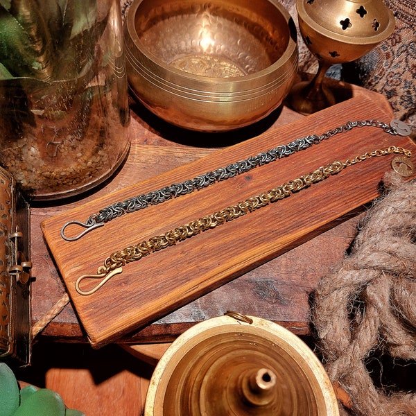 bracelet | chainmaille | laiton | handmade | breloques indiennes | style tribal | boho | ethnique | pierre | fait main
