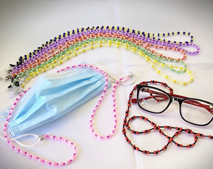 Multicolor Handmade Glasses and Mask Chain  Accesories. Made with beads and nylon treats.
