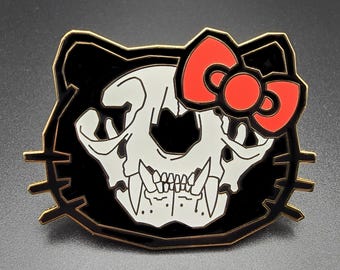 Hewo Kitty - Goth Black 2" Hard Enamel Pin