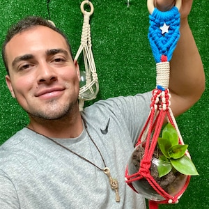macrame puerto rican plant hanger