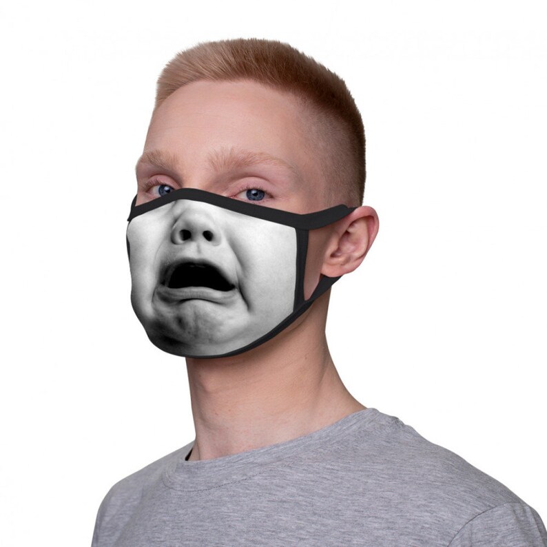 Мальчик в маске. Интерактивная маска для мальчика.