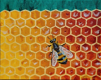 8.5in x 11in Digital Print Honey comb with bee