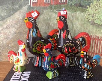 Mesa de Pascua vintage Decoración madera Dalarna Gallo de Suecia Nils Olsson Akta Dalahemslojd