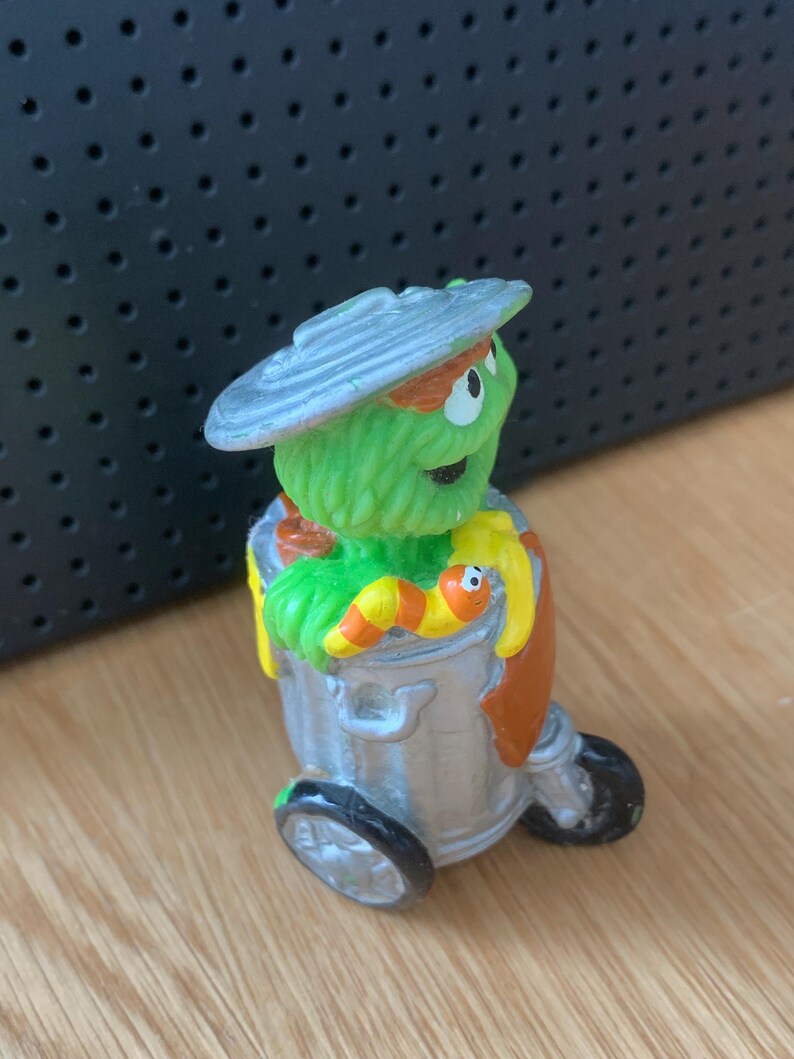 Vintage Sesame Street PVC Figures / big bird / Oscar Grouch / Made in Germany / west Germany / Bullyland / JHP imagen 6