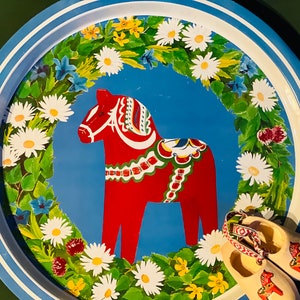 Vintage Dalarna Zweden Dala-paard Dienblad met houten klompen