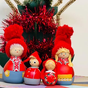 Vintage Christmas tomte gnome figurine decoration - Christmas figurine family