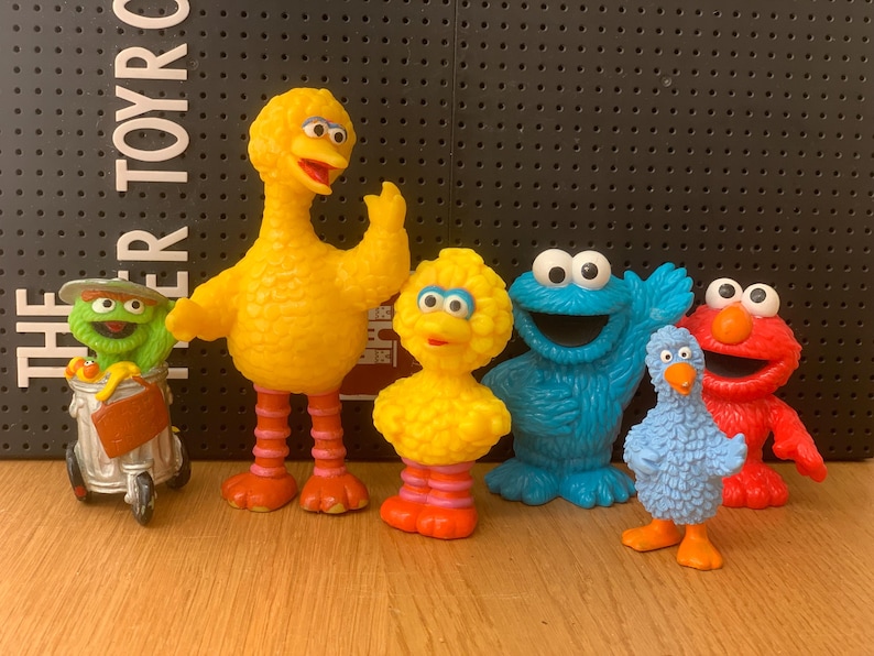 Vintage Sesame Street PVC Figures / big bird / Oscar Grouch / Made in Germany / west Germany / Bullyland / JHP imagen 2