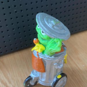 Vintage Sesame Street PVC Figures / big bird / Oscar Grouch / Made in Germany / west Germany / Bullyland / JHP imagen 7