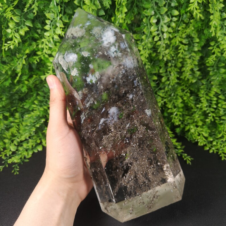 2.98kg Melting stone Quartz Crystal TowerCrystal Wand