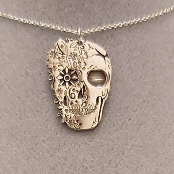 Mexican Catrina Skull Pendant Necklace Silver