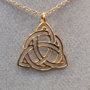 Silver Triquetra Pendant Necklace