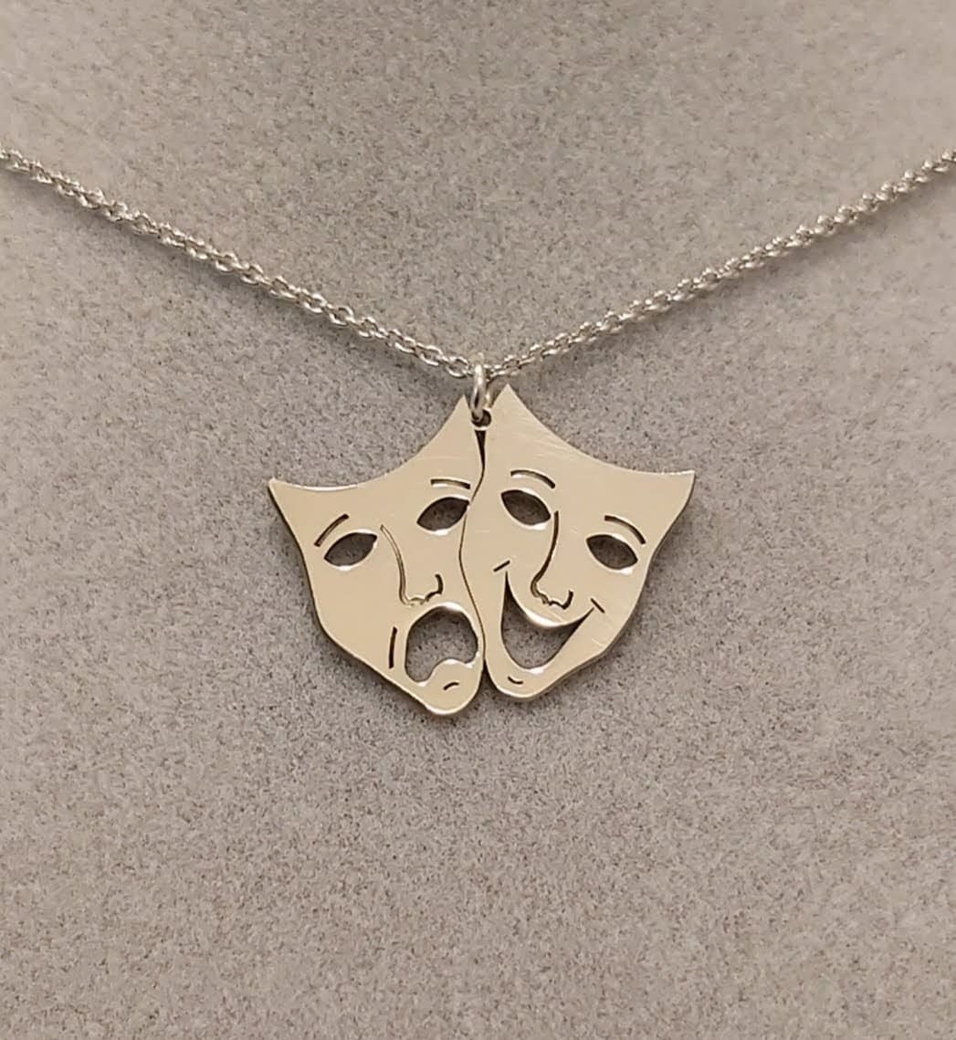 Collier Pendentif Théâtre Vintage - Métal Argenté Et Composite, Occasion