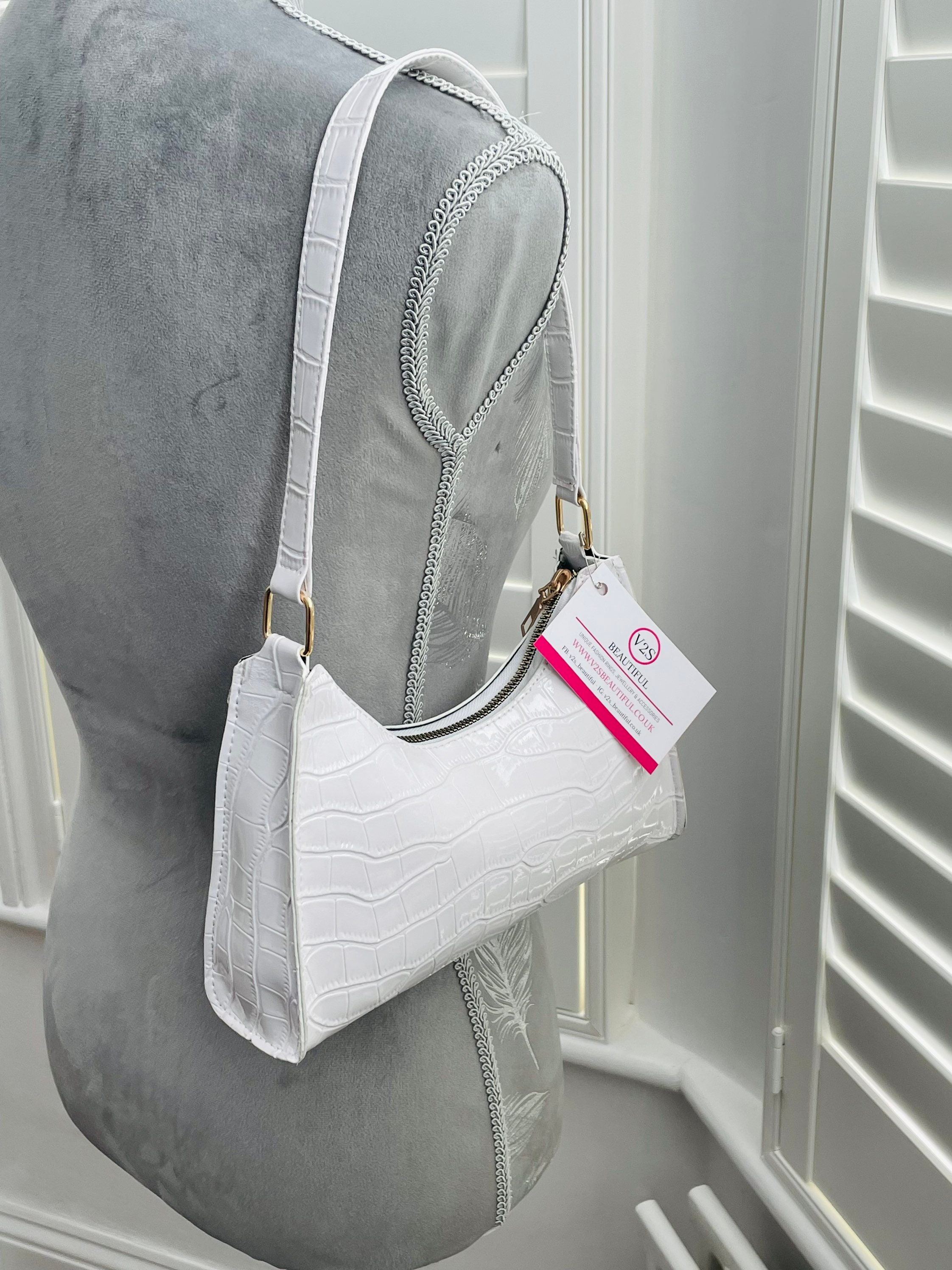 90s baguette bag