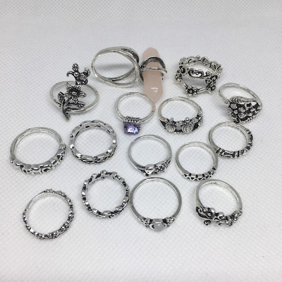Claire's Girls Stacking Rings Set, Hematite Metal, Ring Size 8/9, Cute  Gift, 8-Pack, 73699 - Walmart.com